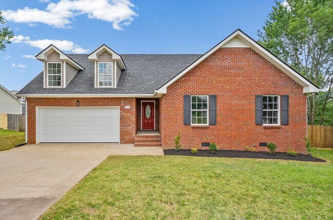 Building Photo - 270 Harold Dr