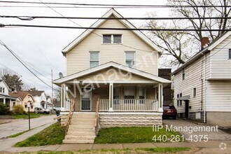 Building Photo - 3971 E 71st St