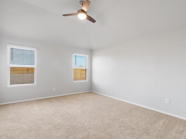Building Photo - 308 Rimrock Ct