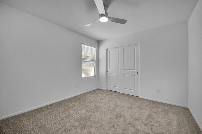 Building Photo - 6082 S Tomsik St