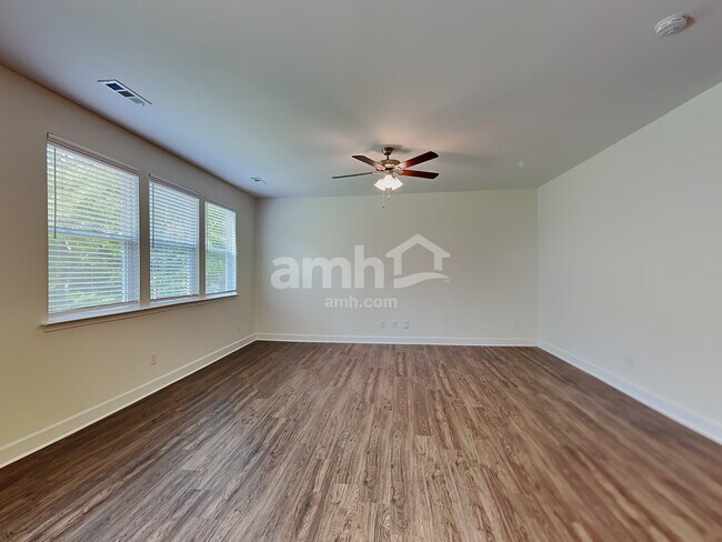 Building Photo - 460 Bluewater Dr