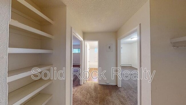 Building Photo - 1411 S Corona Ave