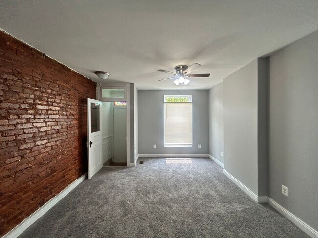 Building Photo - 1826 Ramsay St