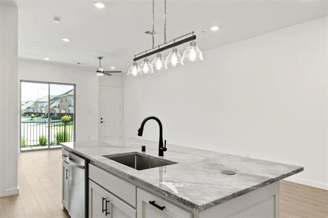 Building Photo - 2833 Concord Dr