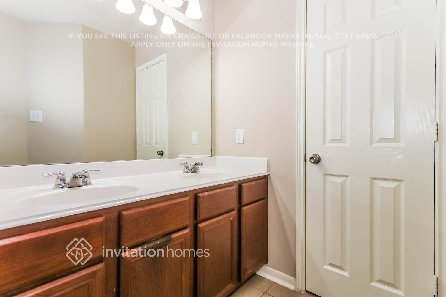 Building Photo - 15602 Forest Creek Farms Dr