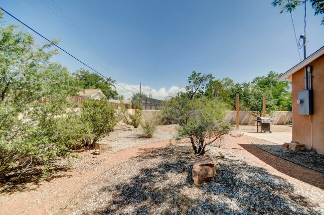 Building Photo - 3521 Smith Ave SE