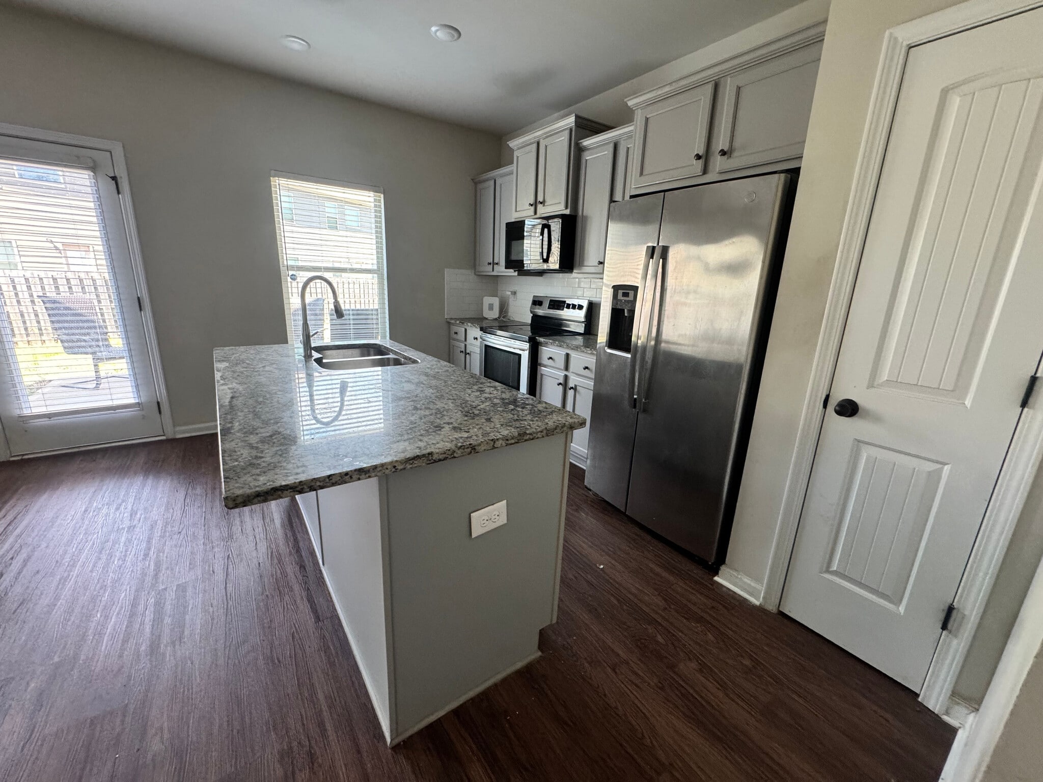 Building Photo - Room in House on Brightside Pkwy