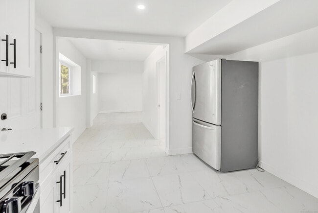 Building Photo - 51 Great Oak Rd