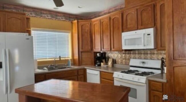 Building Photo - 13257 E 55th Dr