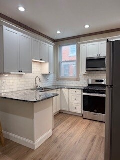 Building Photo - 633 W Onondaga St