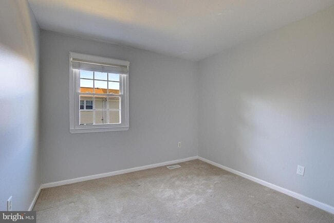 Building Photo - 1844 Sharwood Pl