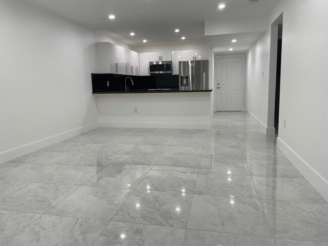 Living Area - 6070 W 19th Ave
