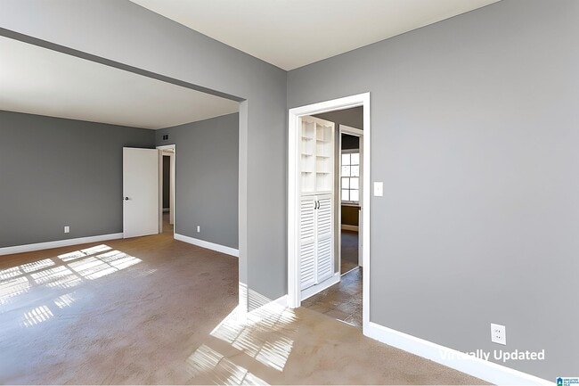 Building Photo - 500 15th Ave NW