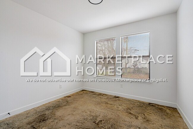 Building Photo - 1369 Chadwick Cir