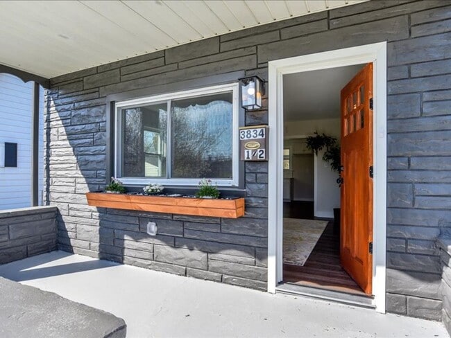 Building Photo - Coming Soon - 4 Bedroom 2 Bath - Central D...