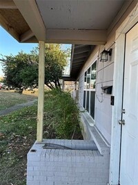 Building Photo - 60 Pershing Dr