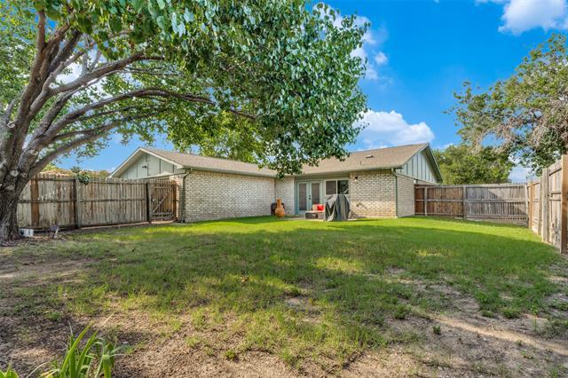 Building Photo - 5096 Thompson Dr