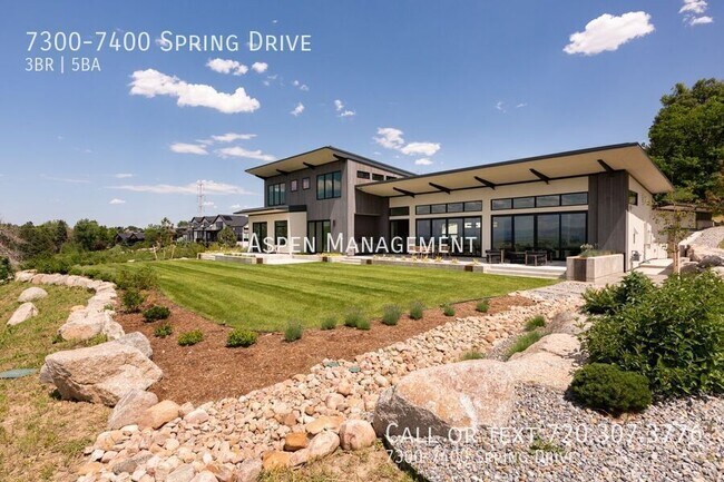Building Photo - 7300-7400 Spring Drive-