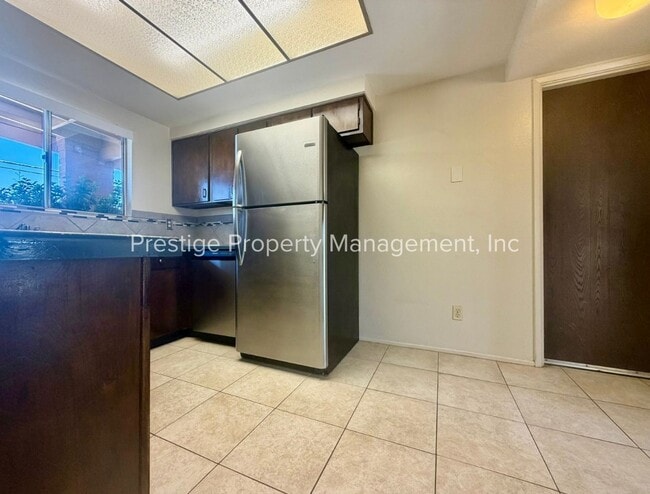 Building Photo - 2618 S Camino Seco