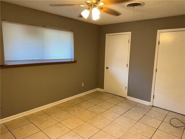 Building Photo - 4420 Arts St