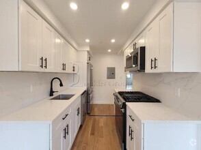 Building Photo - 2 bedroom in ASTORIA NY 11105