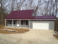 Building Photo - Beautiful Home on 5 Acres just north of Wa...