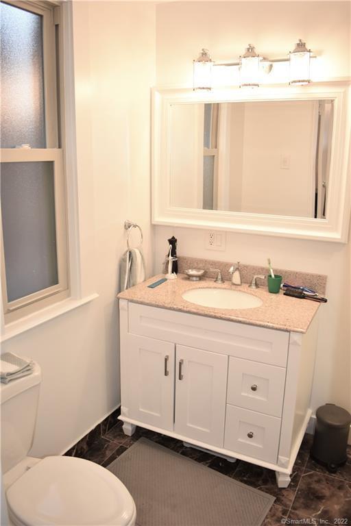 Building Photo - 119 Dwight St