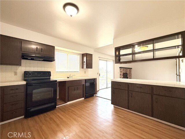 Building Photo - 575 Aloma Way