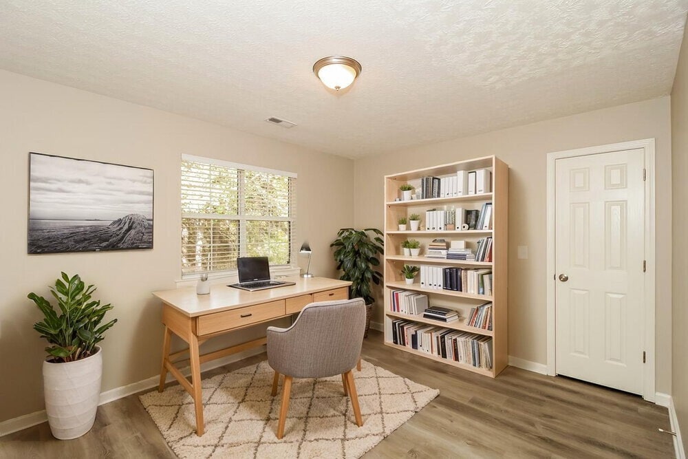 Building Photo - 355 Woodstream Dr