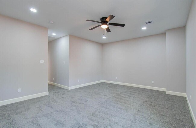 Building Photo - 12274 Wild Pine Dr
