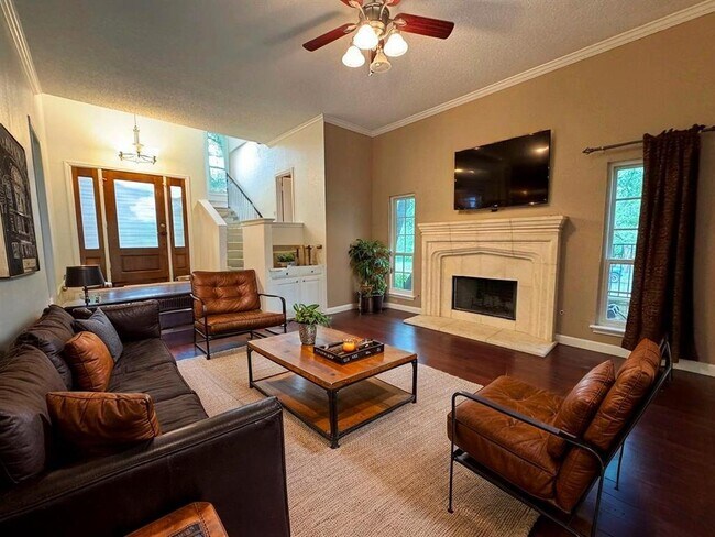 Building Photo - 6401 Wallace Cove