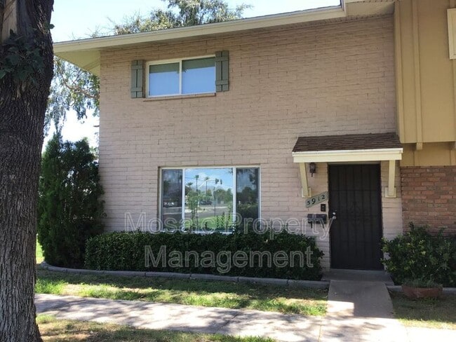 Primary Photo - 5912 N 86th St
