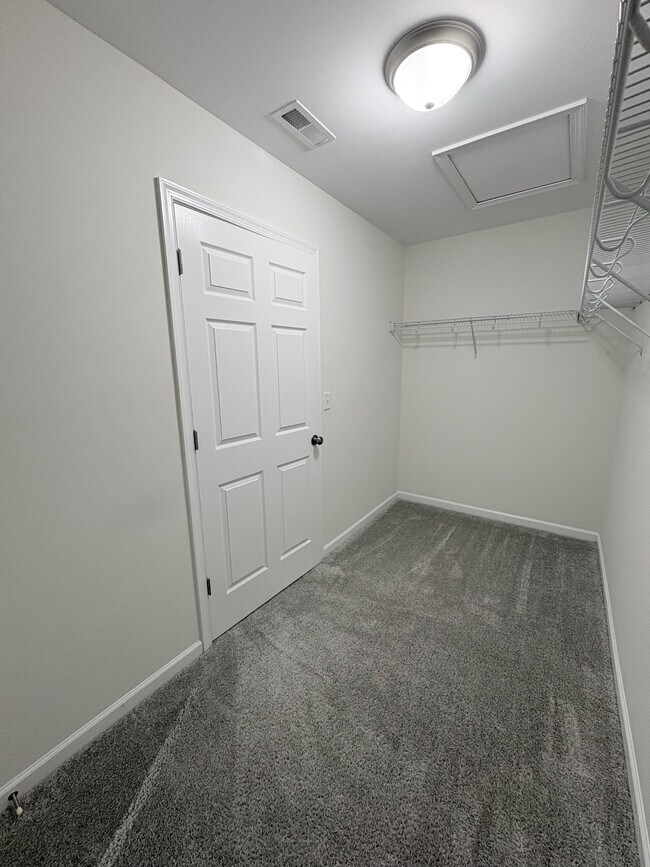 Building Photo - 18 Jackmia Way