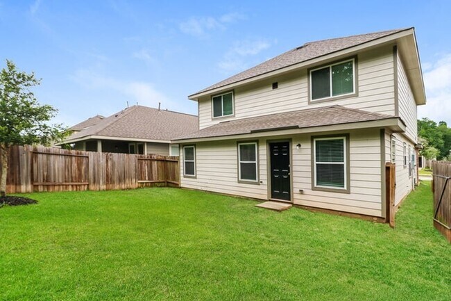 Building Photo - 2744 Madison Ct