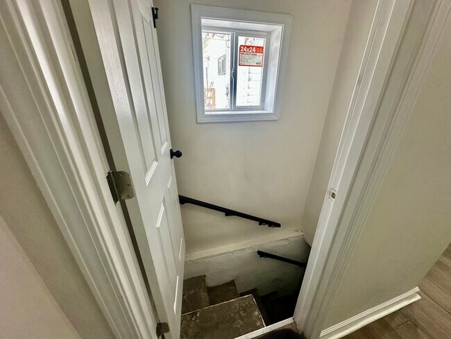 Building Photo - 49 S Lasalle St