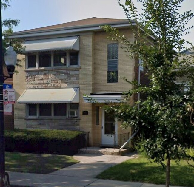 Building Photo - 5452 W Addison St