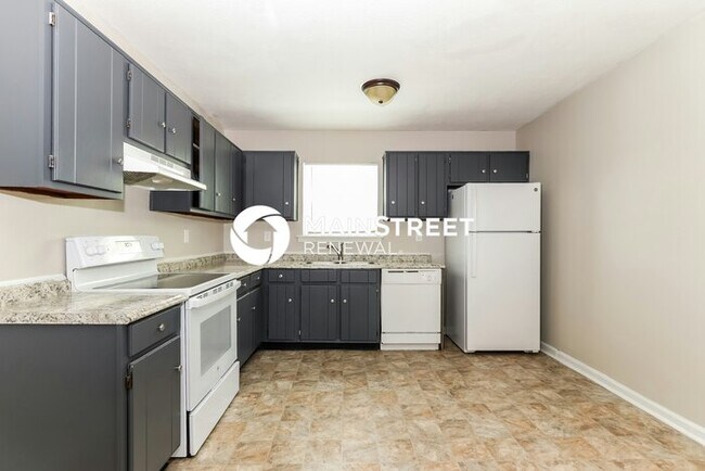 Building Photo - 3 Bedroom Pet-Friendly Home in Louisville, KY with Main Street Renewal