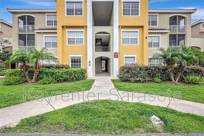 Building Photo - 5500 Bentgrass Dr