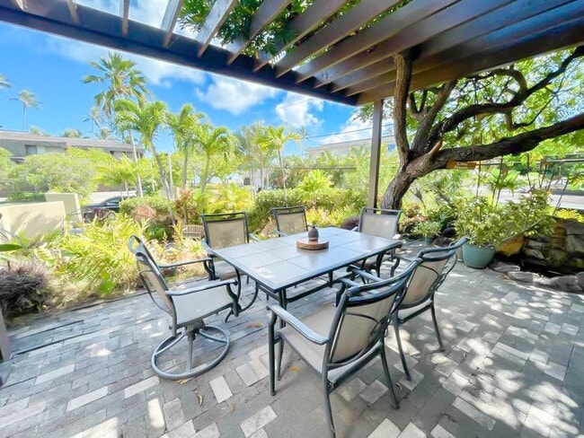 Building Photo - 123D Maunalua Ave