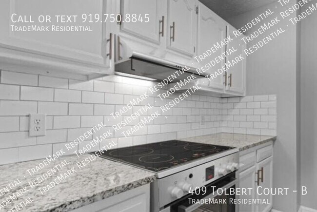 Building Photo - 409 Tolbert Ct