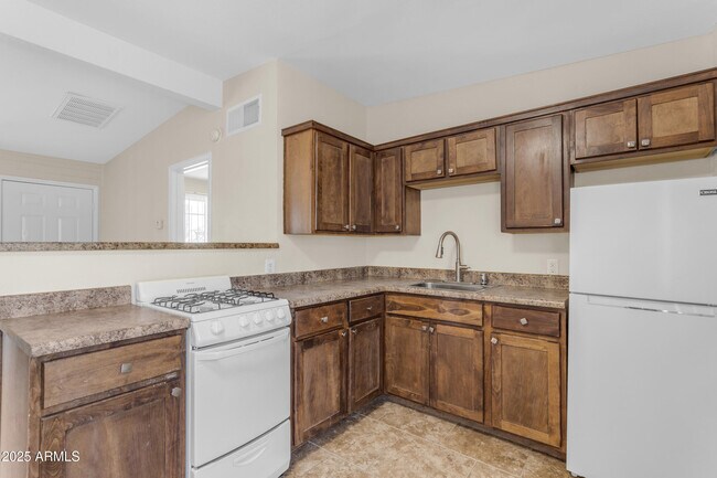 Building Photo - 502 North 11th St