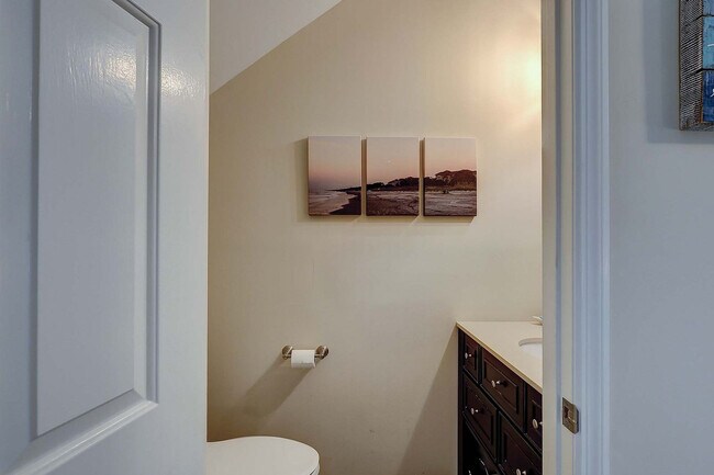 Building Photo - 19 Lemoyne Ave