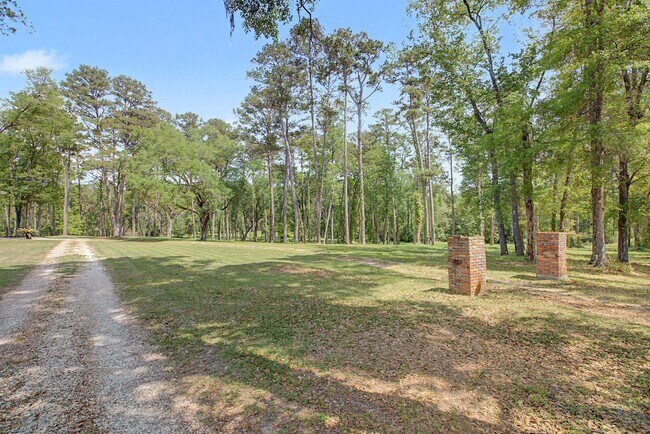 Building Photo - 3308 Gallant Fox Trail