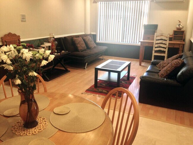 Interior Photo - 20/20 Villa Apartments