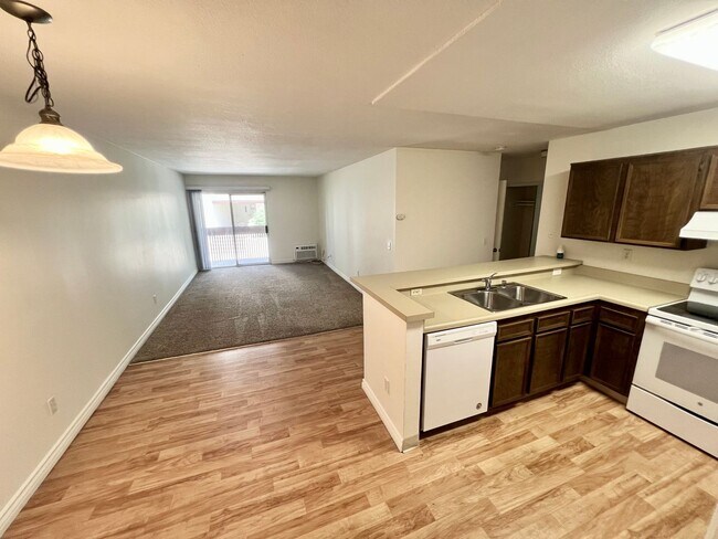 Building Photo - 1 Bed / 1 Bath Condo in Mission Verde – Pa...