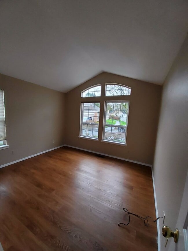 Building Photo - Great Home In Charbonneau