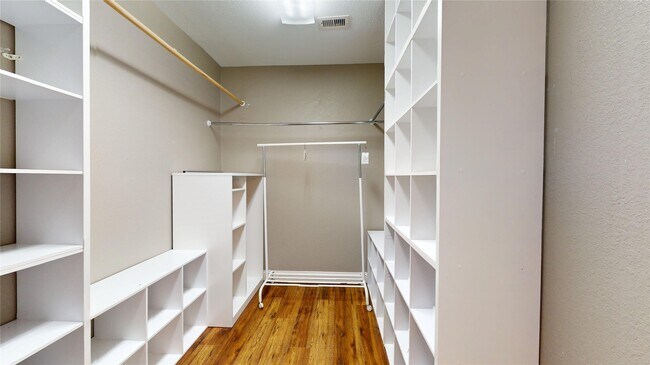 Building Photo - 7918 Tupper Bend Ct