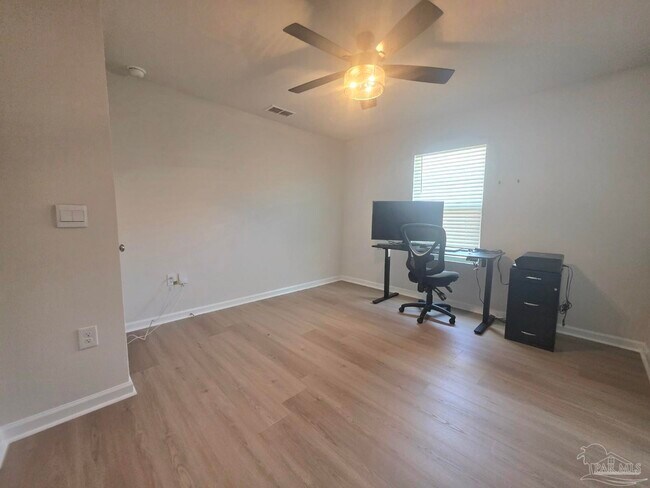 Building Photo - 4375 White Cedar Ct
