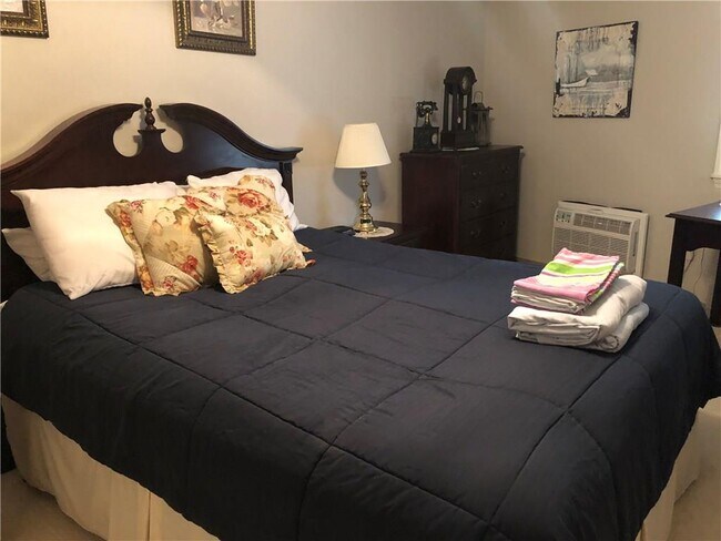 Building Photo - 1316 Capella S