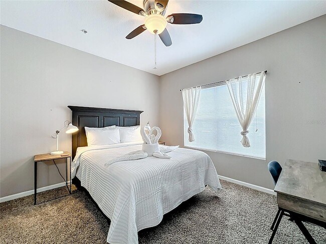 Building Photo - 10764 70th Ave